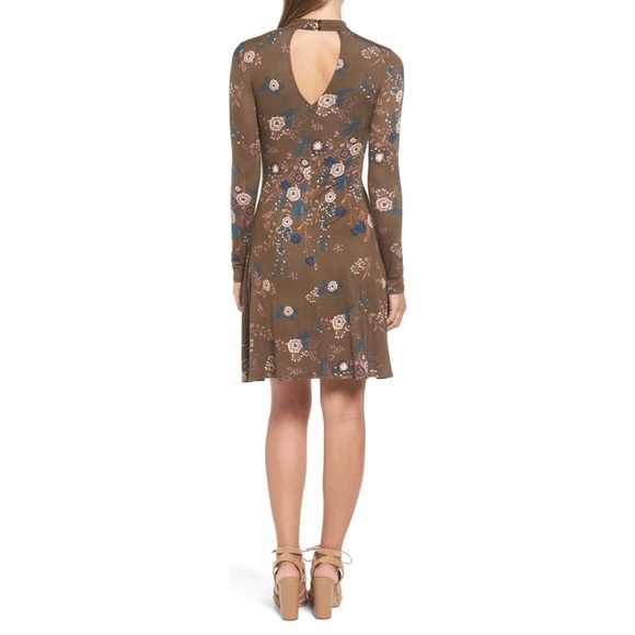 Floral Print Dress - Picture 4 of 10